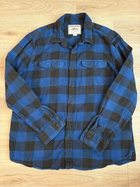 American Eagle Outfitters Blue and Black Buffalo Plaid Long Sleeve Shirt